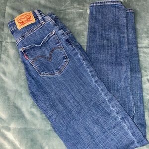 Levi 721 high rise skinny jeans